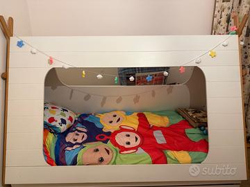 Letto capanna Montessori in legno naturale