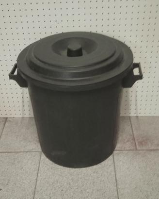 S 159- Bidone  plastica nero lt.50 c/coperchio