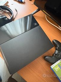 ps4 + 2 giochi(Fifa 25/Rainbow six) + cuffie