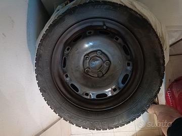4 gomme invernali Fulda 185/60 R14 82T con cerchi