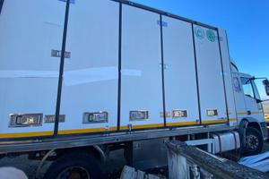 Camion iveco in buone condizioni