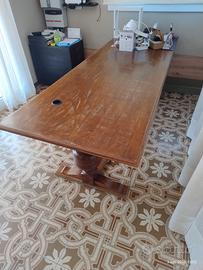 Tavolo in legno