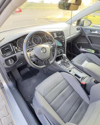 Volkswagen Golf 1.5 TGI-DSG Executive