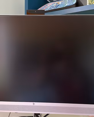 Schermo monitor per gaming e pc e tv