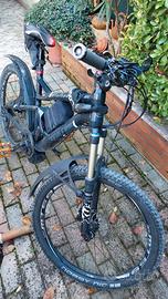 MTB biammortizzata Cannondale  E-BIKE