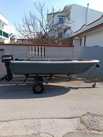 Barca con motore Evinrude 20cv 