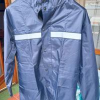 Completo antipioggia nero