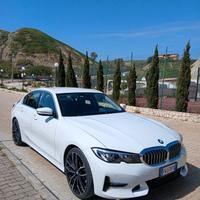 BMW 320D LUXURY 2019