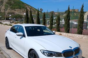 BMW 320D LUXURY 2019