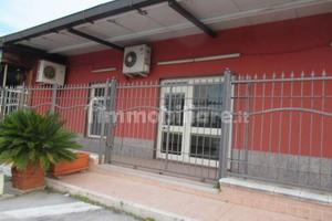 Ampio locale commerciale villanova di cepagatti