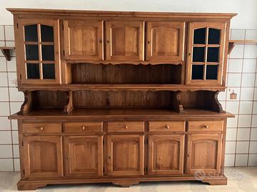 Credenza, mobile tv e tavolo in legno di castagno