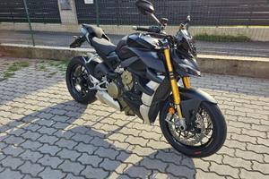 Moto Ducati Streetfighter V4 S