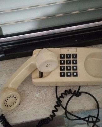 telefoni 