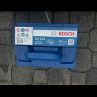 Batteria auto BOSCH   60AH