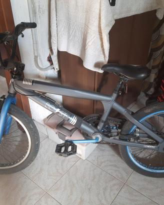 Bicicletta BMX