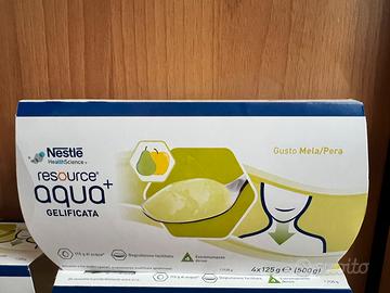 vasetti di acqua gel della Nestle