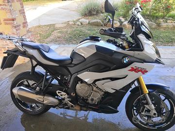BMW S1000XR