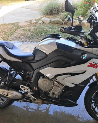 BMW S1000XR