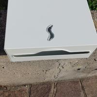 DISTRIBUTORE DI CARTA DA PARETE