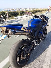 Yamaha YZF R1 - 2004