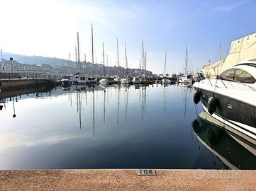 Posto Barca a Porto San Rocco