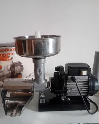 Passapomodoro e pasta fresca