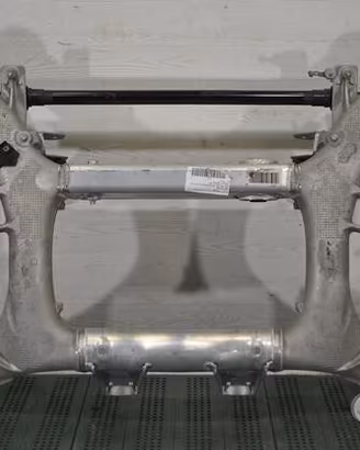 BMW F90 M5 Supporto assale posteriore