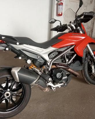 Ducati Hyperstrada 821 2014