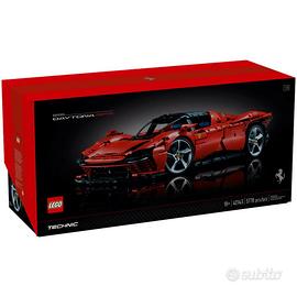 Lego Ferrari Daytona SP3 Nuovo sigillato.