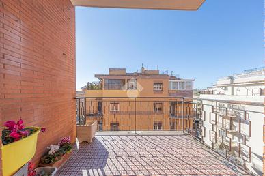 2 LOCALI A ROMA
