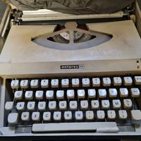 Antares Capri macchina da scrivere