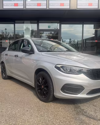 FIAT Tipo 1.4 4 porte Street 95 cv