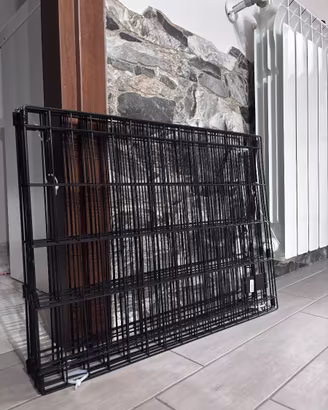 Recinto per cucciolo di cane