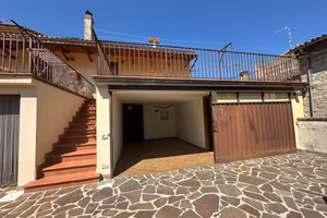 Casa indipendente di 145 m² con 4 locali a Spoleto