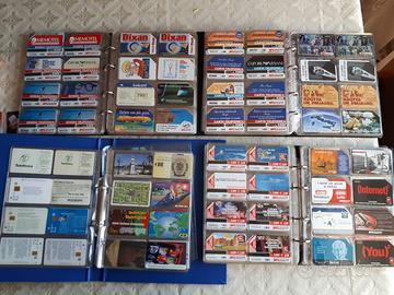 N. 672 Schede telefoniche, 3+1 raccoglitori 