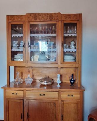 Credenza e tavolo anni 20