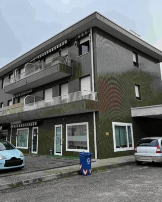 Appartamento di 90 m² con 3 locali e box auto a Pr