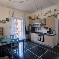 Quarto ampio appartamento con balcone