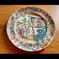 Piatto Antico in Porcellana Cinese, XVIII Secolo