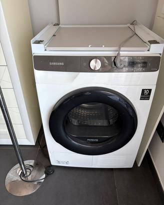 vari oggetti per arredo ed elettrodomestici