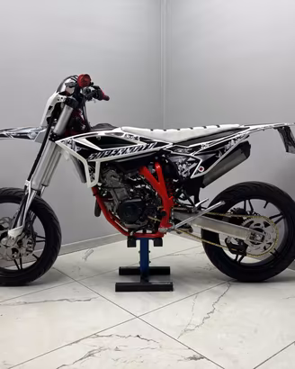Beta RR Motard 125 Garantita e Finanziabile