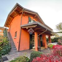 VILLA SINGOLA A ALBINO