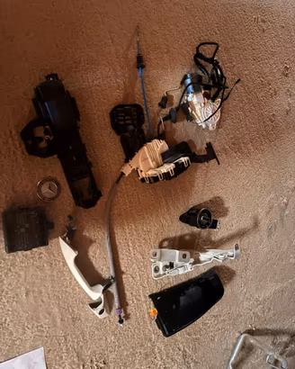 Pezzi mercedes classe a 2014