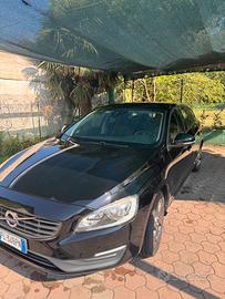 Volvo V60 D2