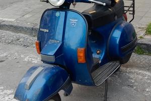 Vespa PX 150 arcobaleno