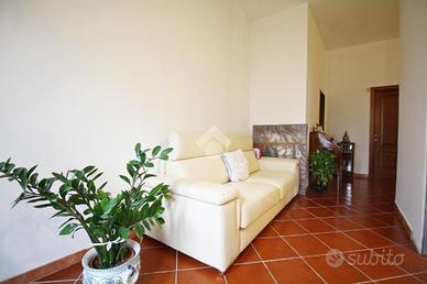 3 LOCALI A PRATO