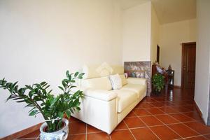 3 LOCALI A PRATO