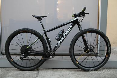 MTB Cannondale in carbonio