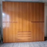 Armadio in legno