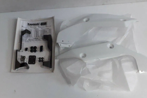 -Puntali bianchi Kawasaki Z1000 2007 011BST0014